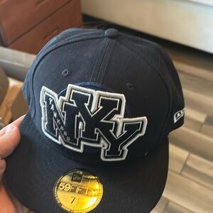 New York Yankees new era size 7 1/2